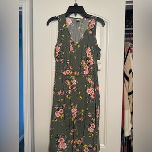 🦋 NWT Unlined floral Old Navy dress 🦋